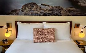 Artisan Suites On Bowen